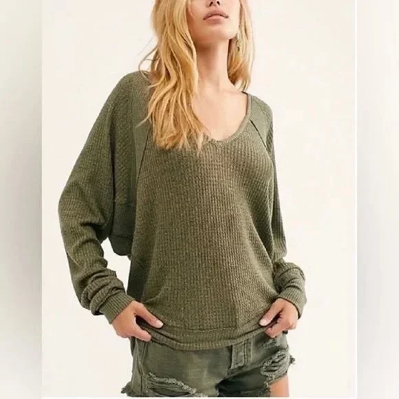 NWT Free People Santa Clara Thermal Top Oversized Ferngully Green Retail $78.00 - Picture 4 of 7